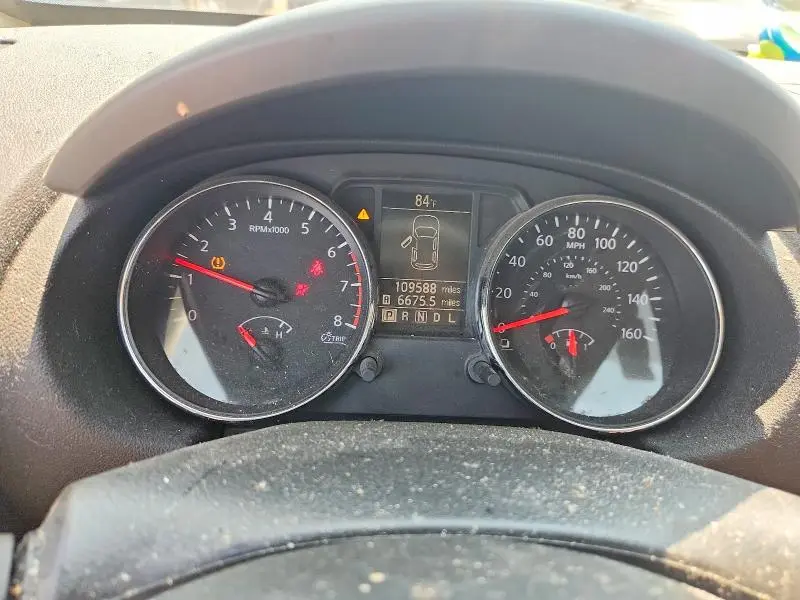 2011 NISSAN ROGUE S  