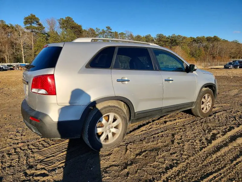 2013 KIA SORENTO LX  