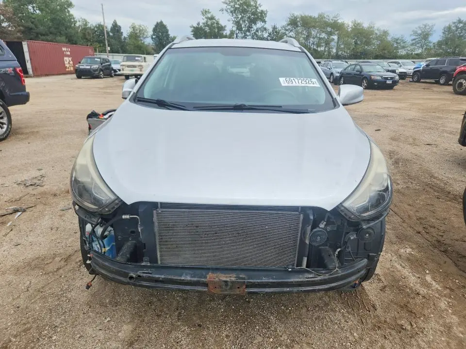 2014 HYUNDAI TUCSON SE  