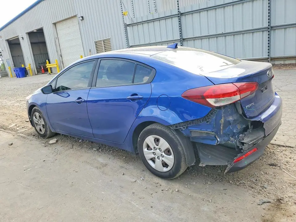 2018 KIA FORTE LX  