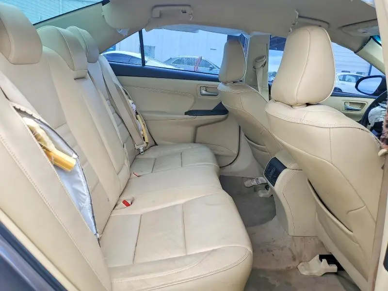 2015 TOYOTA CAMRY XLE  