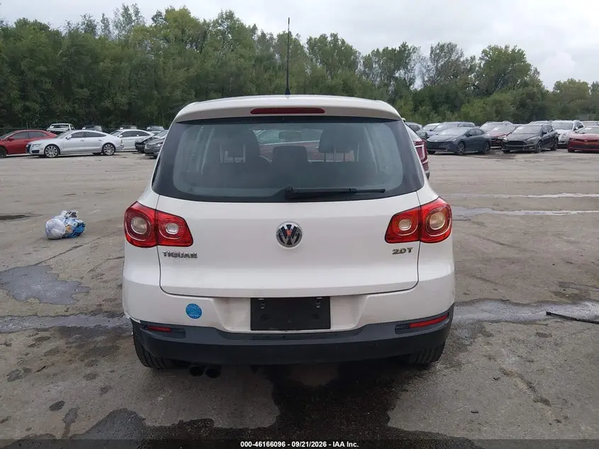 2011 VOLKSWAGEN TIGUAN S