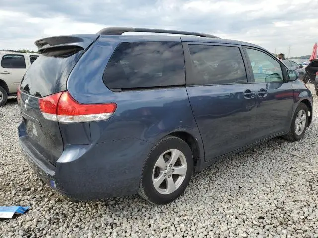 2014 TOYOTA SIENNA LE  