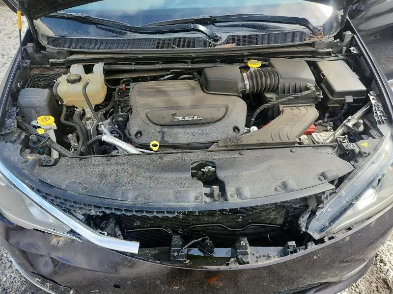 2017 CHRYSLER PACIFICA LIMITED  