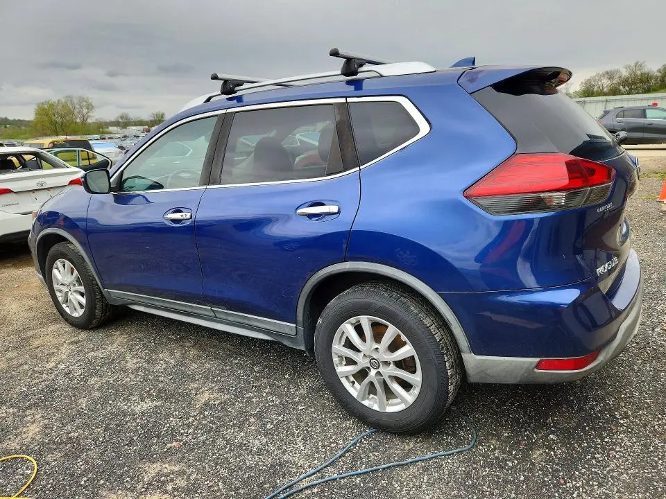 2017 NISSAN ROGUE SV  