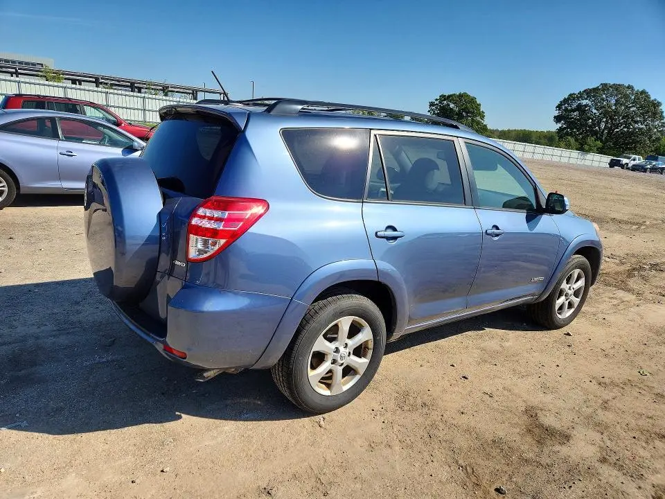 2011 TOYOTA RAV4 LIMITED  
