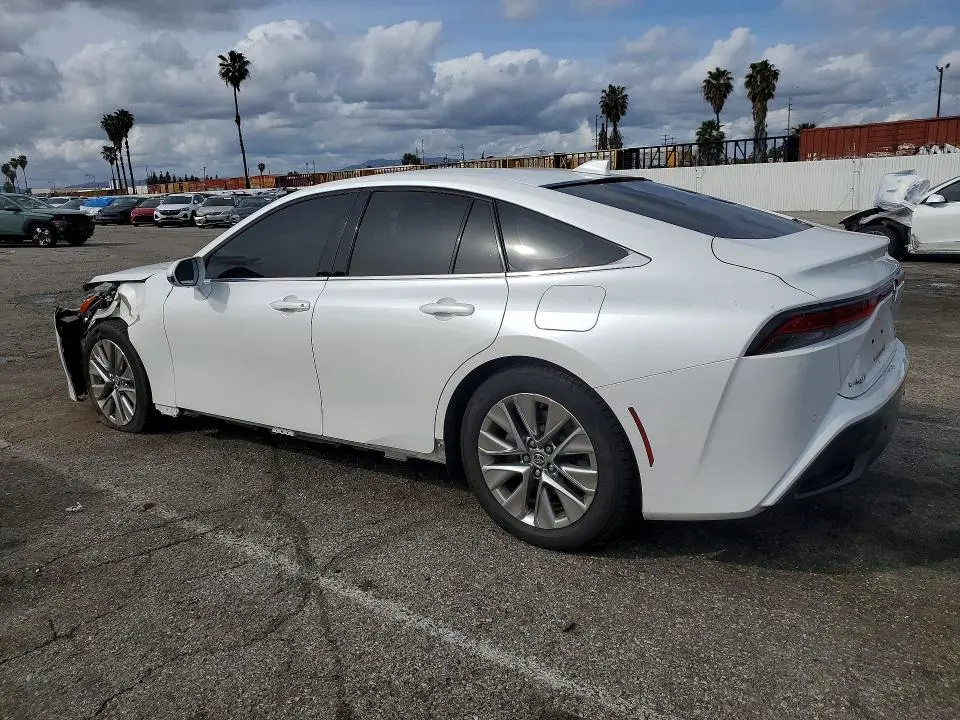 2022 TOYOTA MIRAI LE  