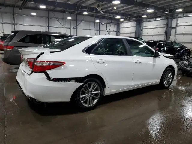 2016 TOYOTA CAMRY LE  