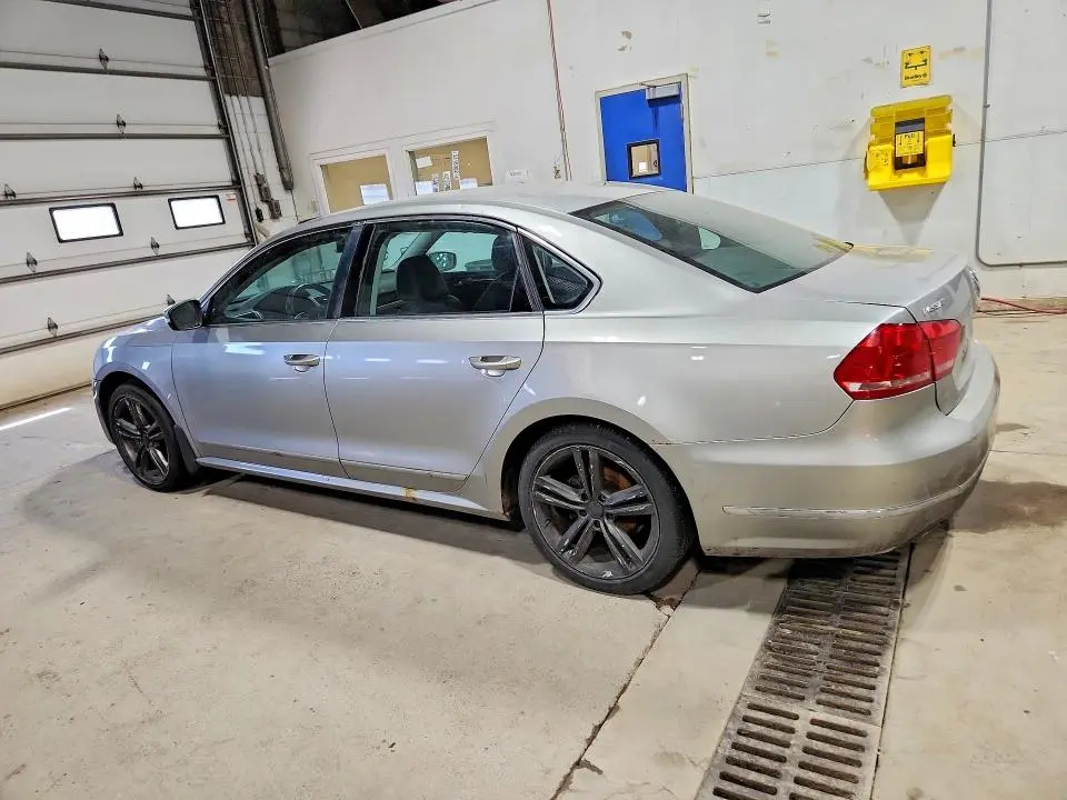 2014 VOLKSWAGEN PASSAT SEL  