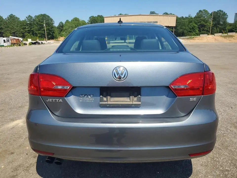 2014 VOLKSWAGEN JETTA SE  