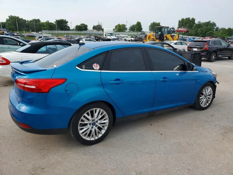 2015 FORD FOCUS TITANIUM  