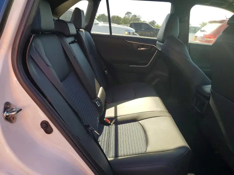 2024 TOYOTA RAV4 XSE  