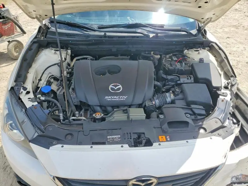 2015 MAZDA 3 TOURING  