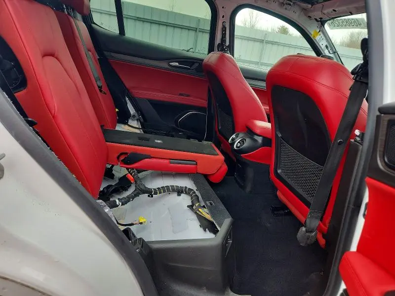 2021 ALFA ROMEO STELVIO TI  