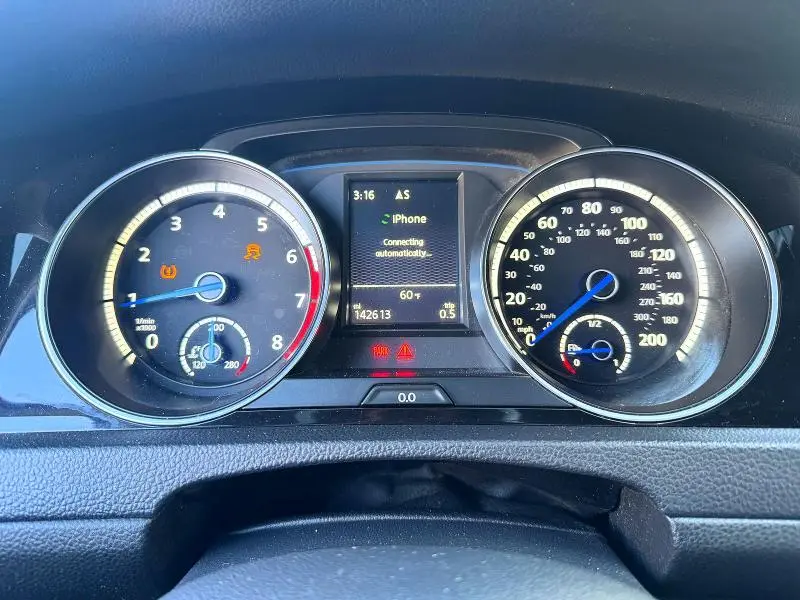 2016 VOLKSWAGEN GOLF R   