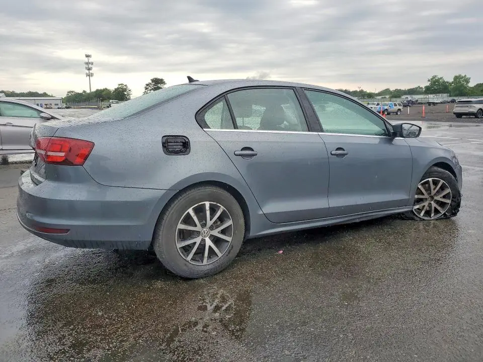 2017 VOLKSWAGEN JETTA SE  