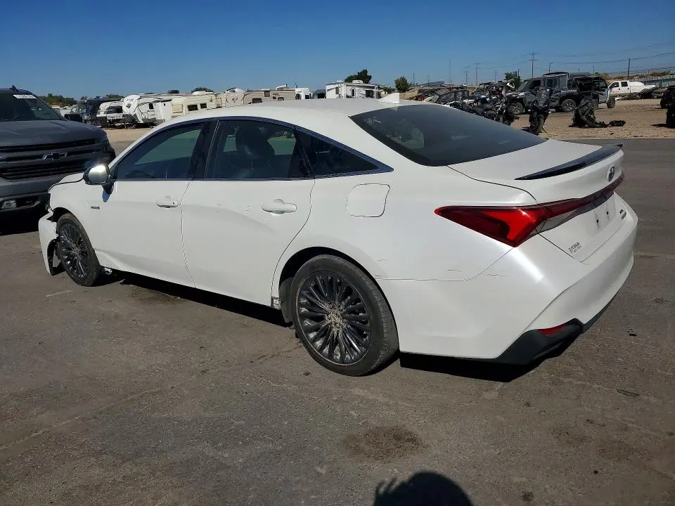 2021 TOYOTA AVALON XSE  