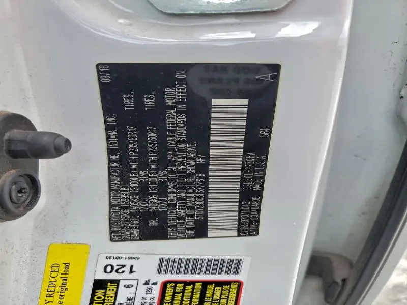 2017 TOYOTA SIENNA XLE  