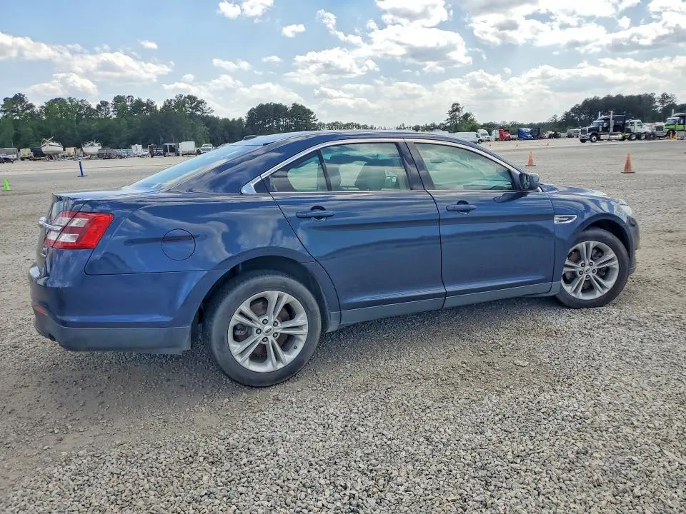 2016 FORD TAURUS SEL  