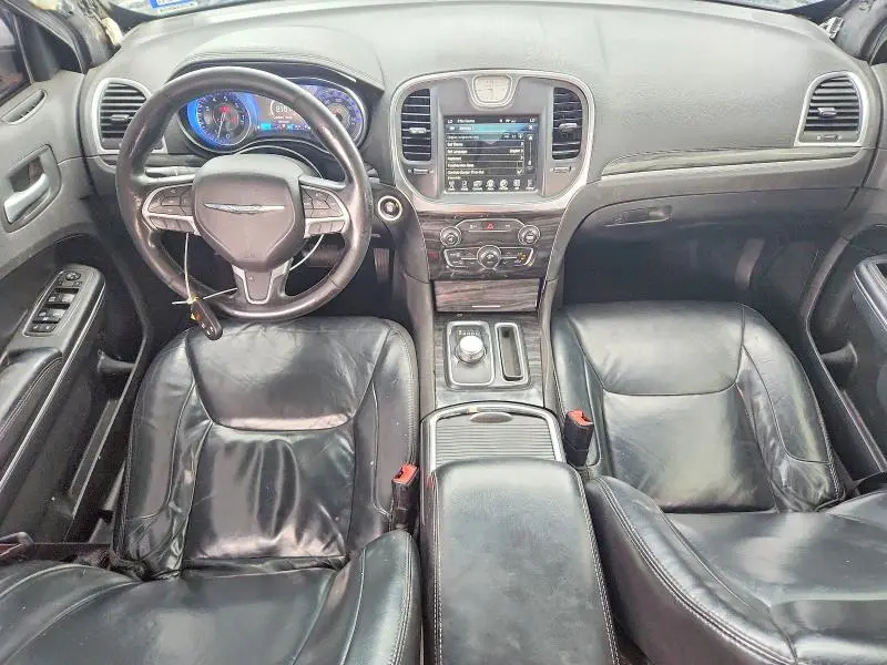 2016 CHRYSLER 300 LIMITED  