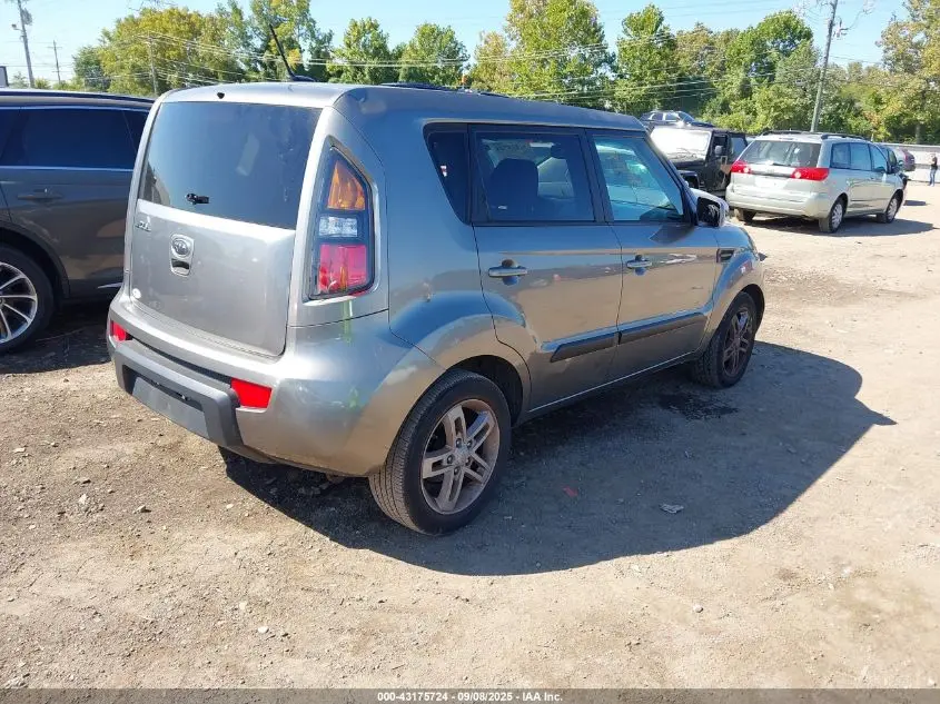 2011 KIA SOUL +
