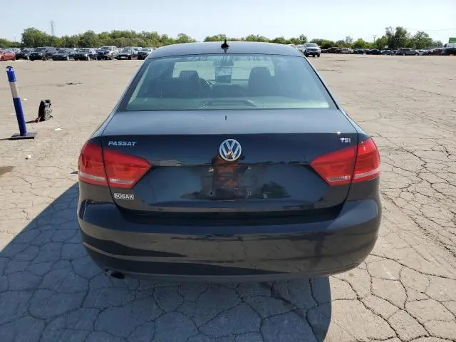 2015 VOLKSWAGEN PASSAT S  