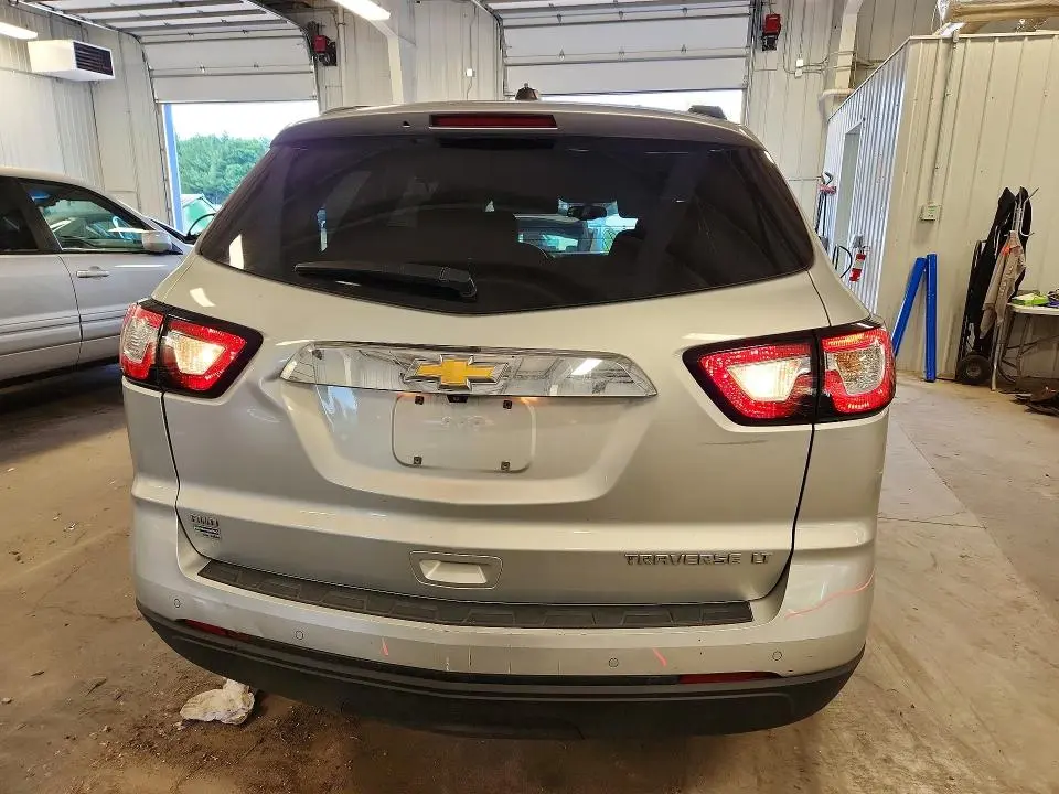 2016 CHEVROLET TRAVERSE LT  