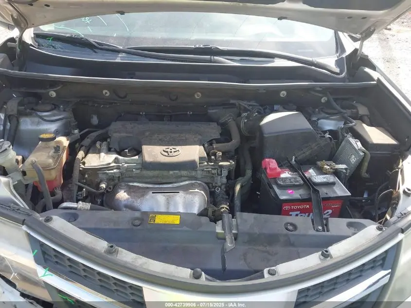 2015 TOYOTA RAV4 XLE