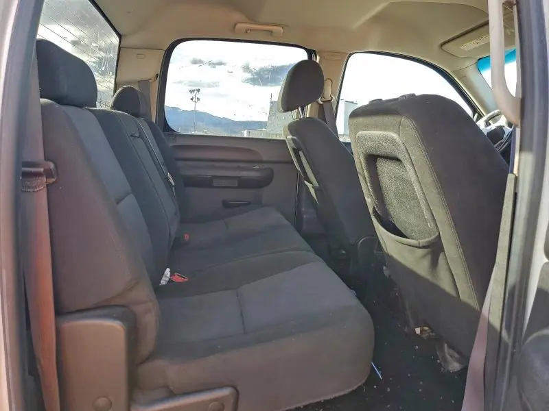 2011 GMC SIERRA K2500 SLE  