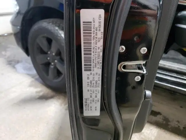 2019 RAM 1500 CLASSIC SLT  