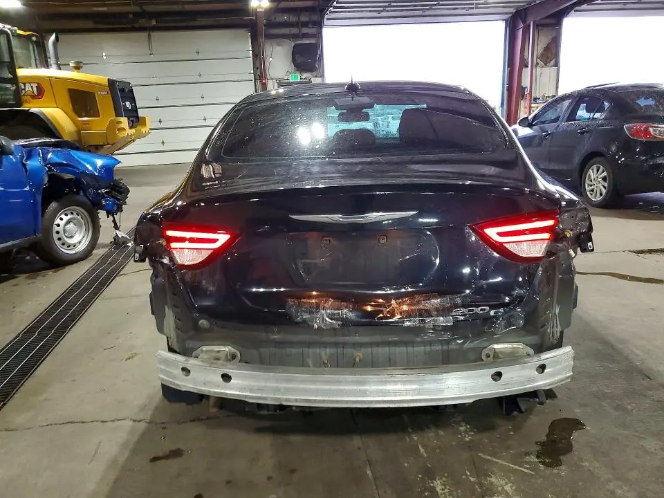 2015 CHRYSLER 200 C  