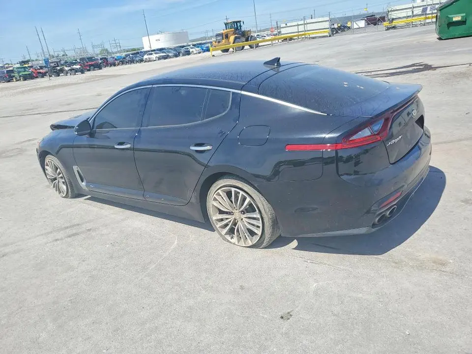 2019 KIA STINGER BASE  
