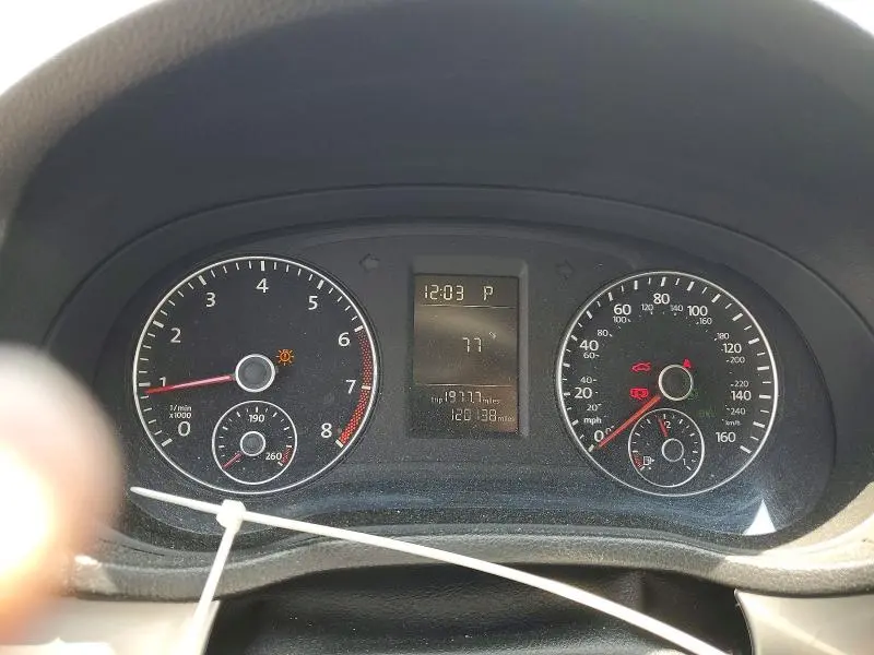 2014 VOLKSWAGEN PASSAT S  