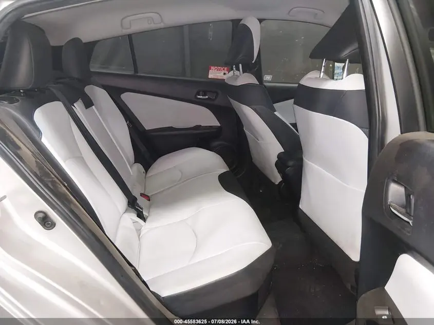 2016 TOYOTA PRIUS THREE TOURING