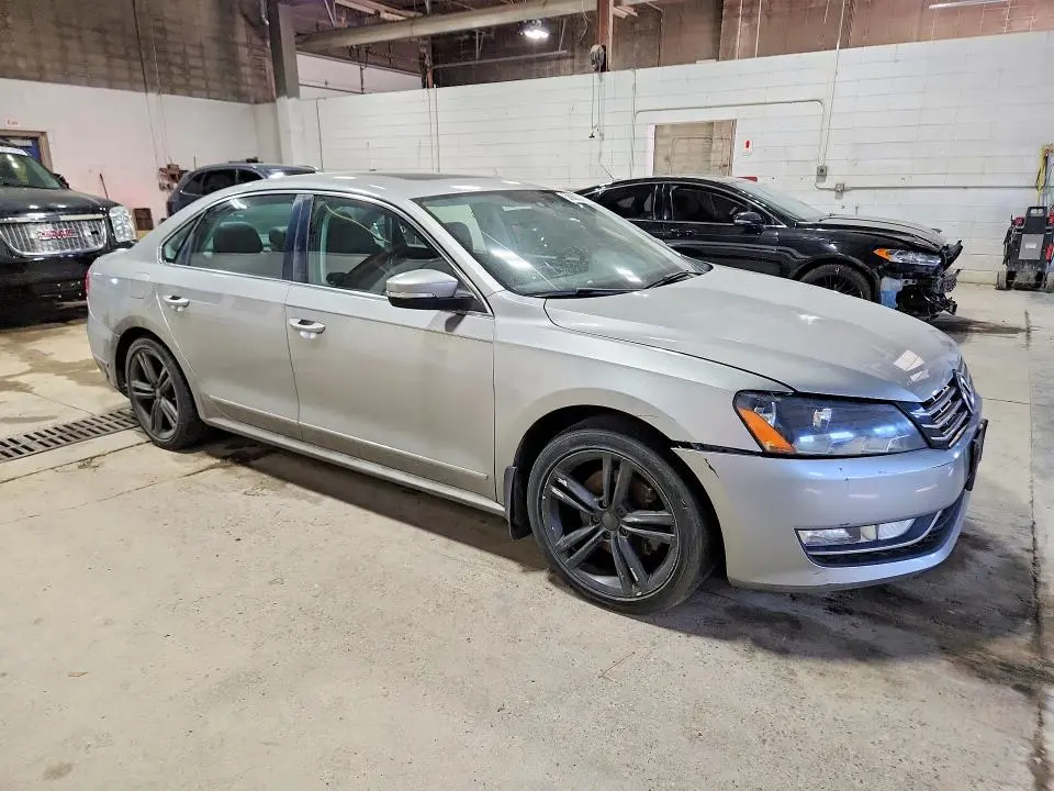 2014 VOLKSWAGEN PASSAT SEL  