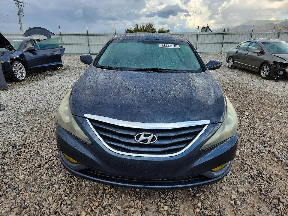 2012 HYUNDAI SONATA GLS  