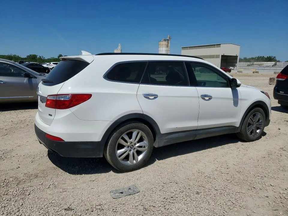 2016 HYUNDAI SANTA FE SE  