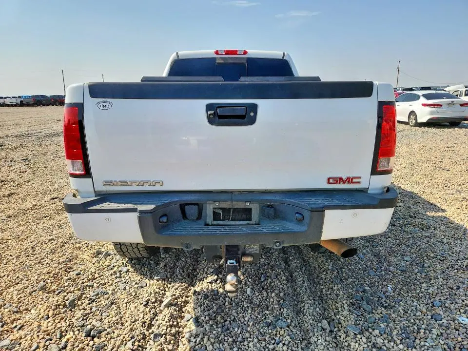 2014 GMC SIERRA K2500 DENALI  