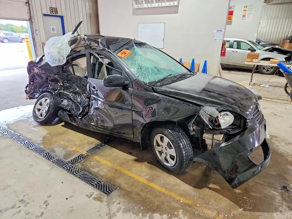 2011 HYUNDAI ACCENT GLS  