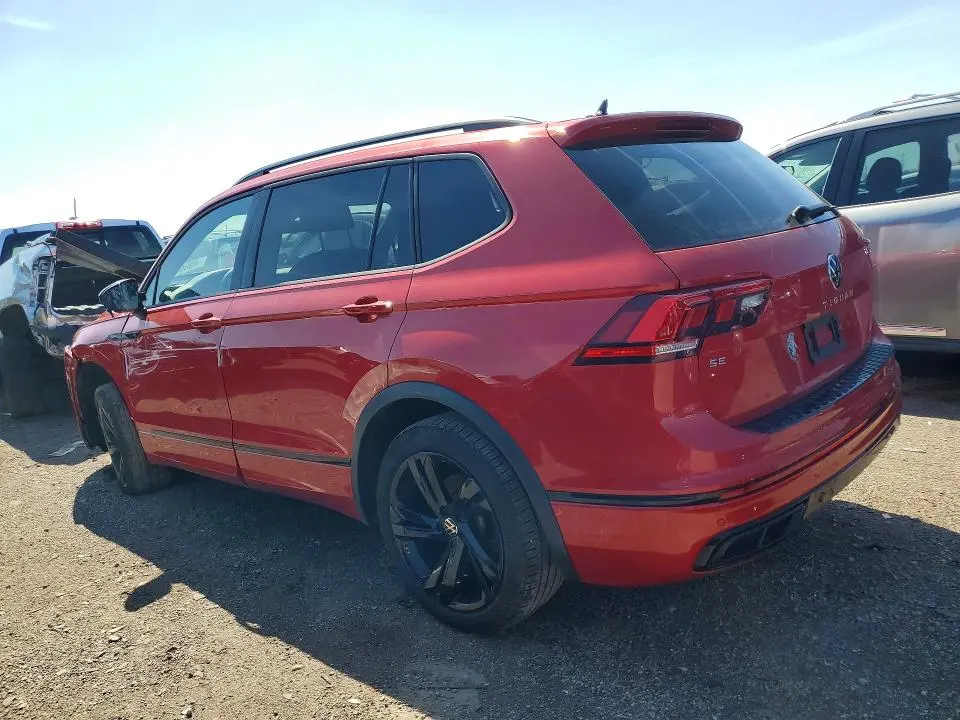 2024 VOLKSWAGEN TIGUAN SE R-LINE BLACK  