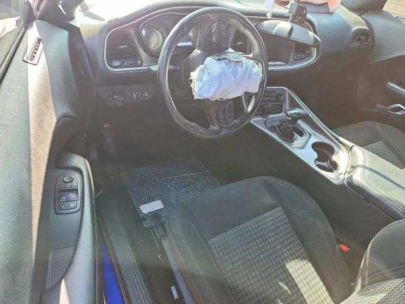 2022 DODGE CHALLENGER SXT  
