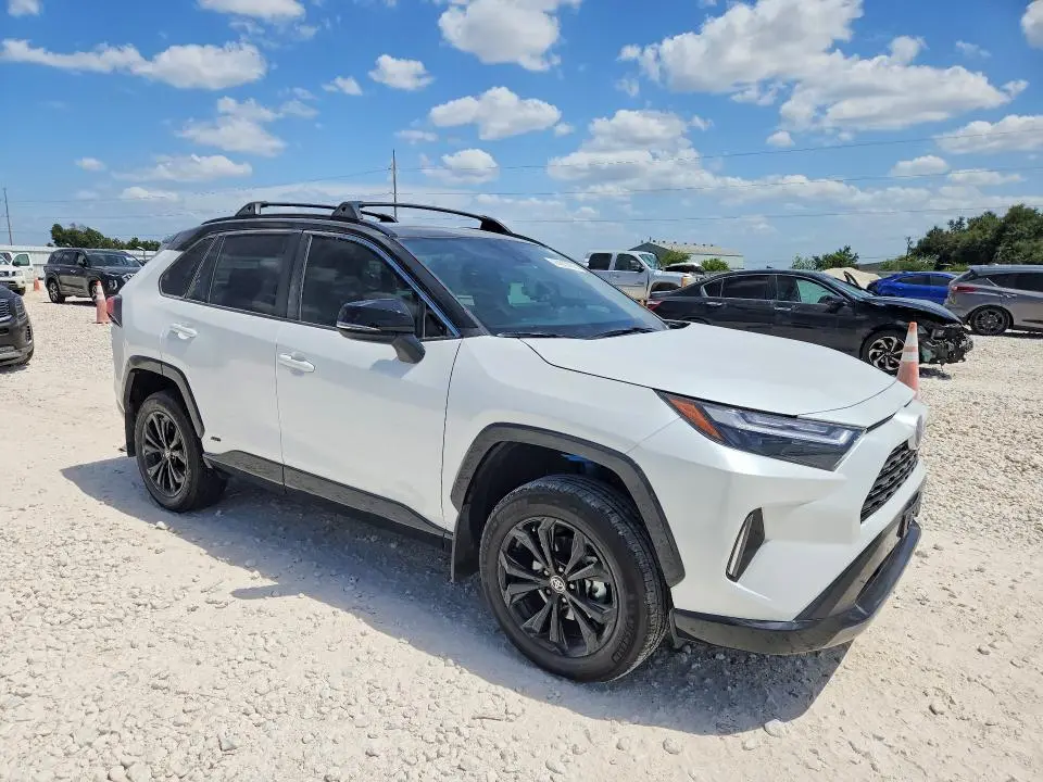 2024 TOYOTA RAV4 XSE  