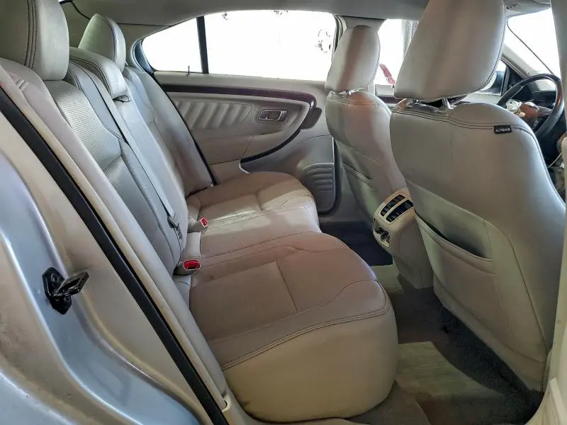 2011 FORD TAURUS LIMITED  