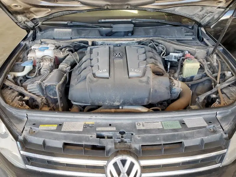2013 VOLKSWAGEN TOUAREG V6 TDI  