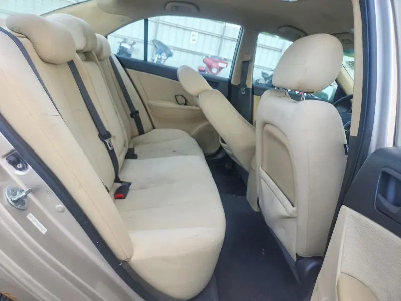 2010 HYUNDAI SONATA GLS  