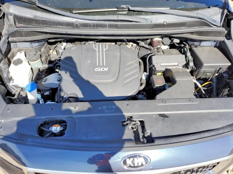 2017 KIA SEDONA LX  