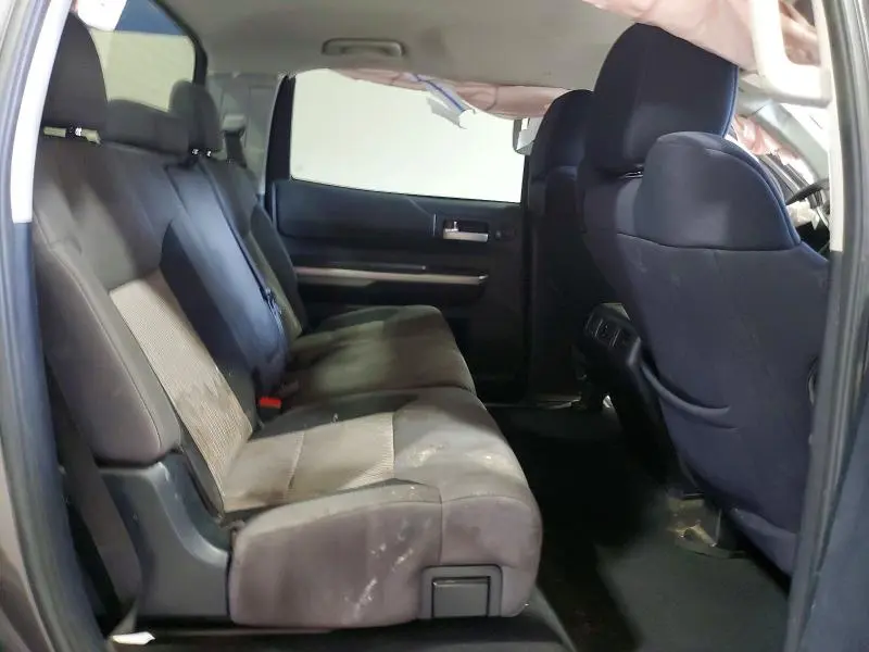 2016 TOYOTA TUNDRA SR5  