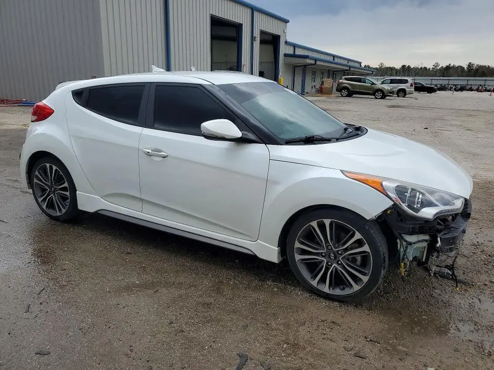 2016 HYUNDAI VELOSTER TURBO  