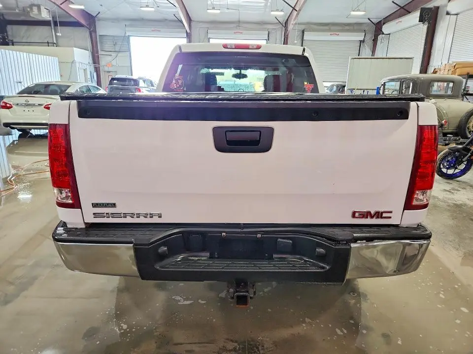 2010 GMC SIERRA K1500 SL  