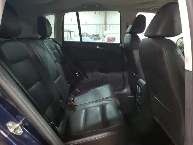 2013 VOLKSWAGEN TIGUAN S  
